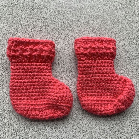 New Hand Crochet Baby Hat Headband And Booties Set Dk Pink 0-3 Months - Picture 10 of 10